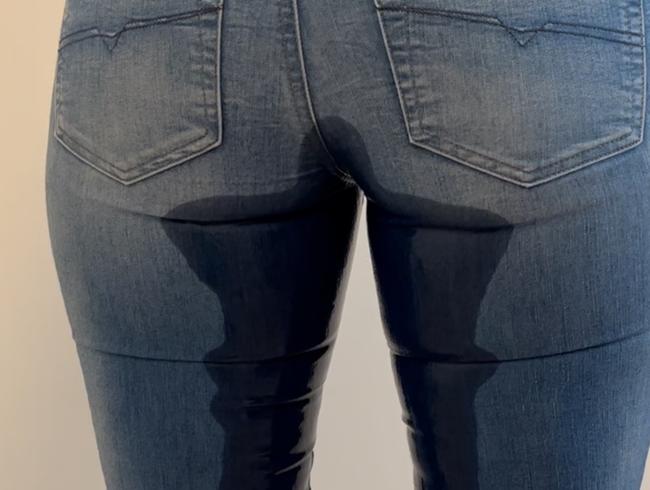 Pisseflut in meine Jeans